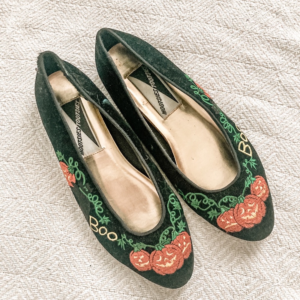 Vintage Halloween flats